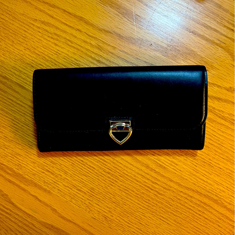 Kate spade lovitt flat continental wallet